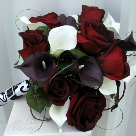 white dark plum black baccara rose