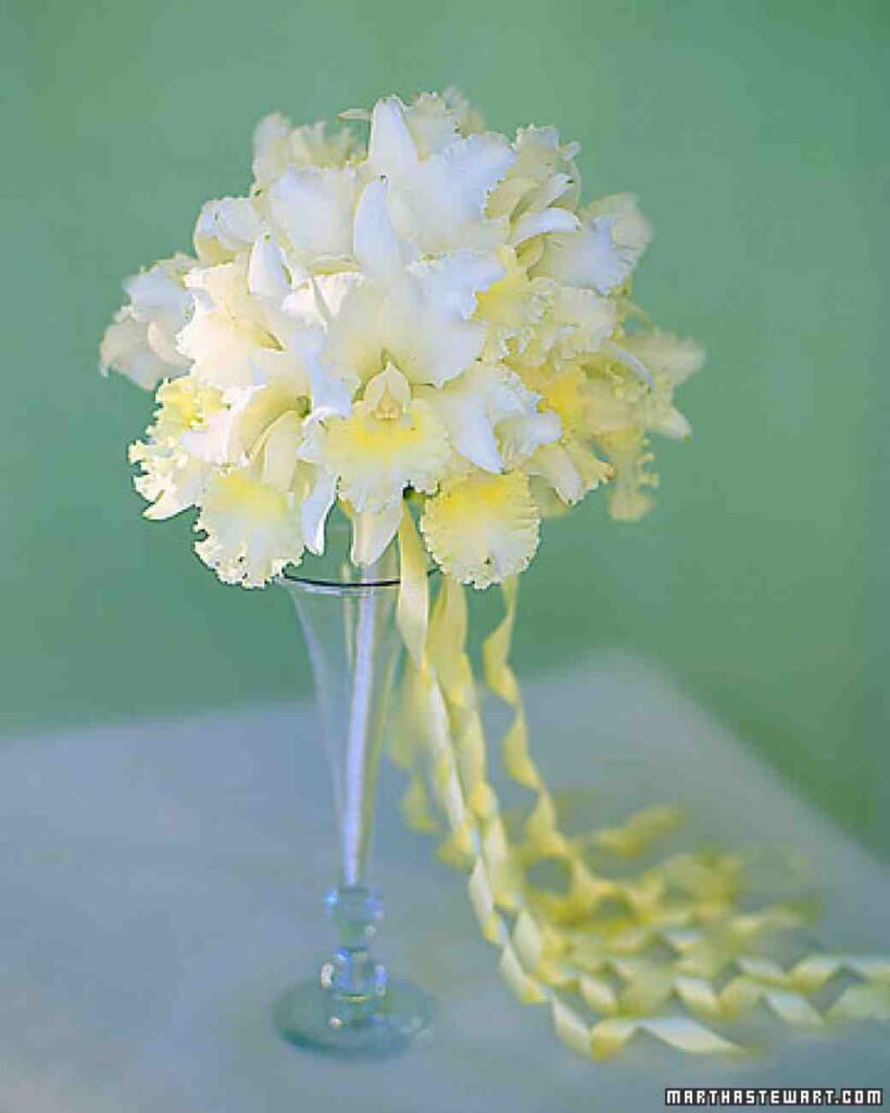 Flower Arrangements by Color Pt. 1 - Stony Point Hall